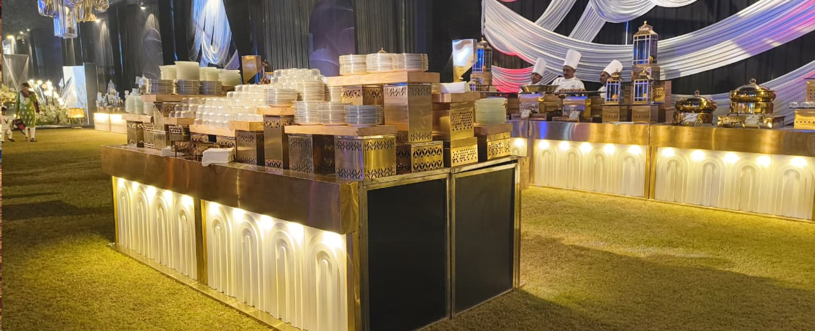 Gauri Buffet Counter Crockery Service